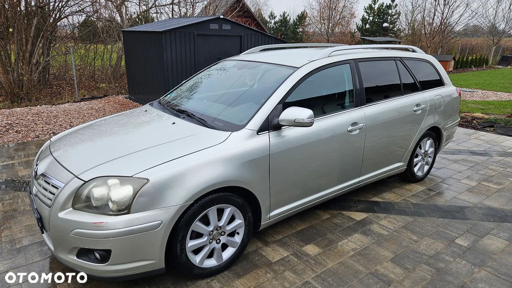 Toyota Avensis 1.8 VVT-i - 2