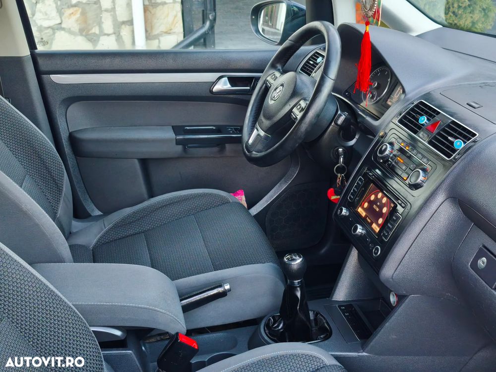 Volkswagen Touran 1.6 TDI Comfortline - 11