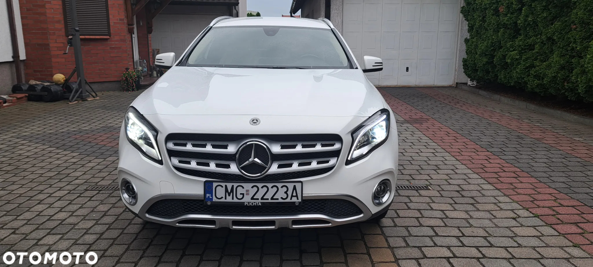 Mercedes-Benz GLA 250 7G-DCT - 15