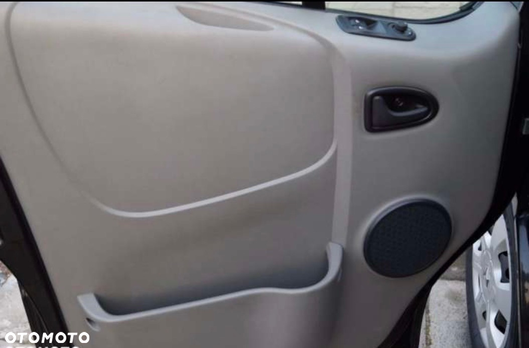 Renault Trafic - 6