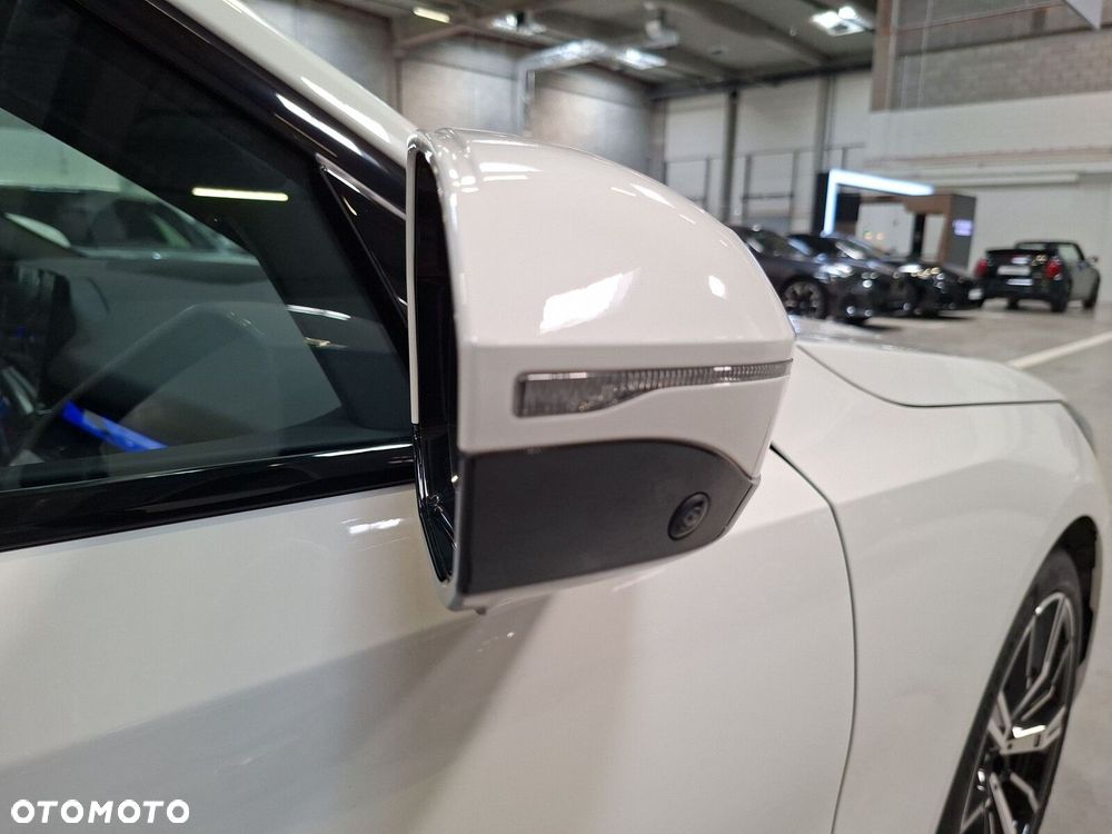 BMW Seria 5 - 22