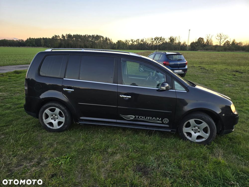Volkswagen Touran - 6