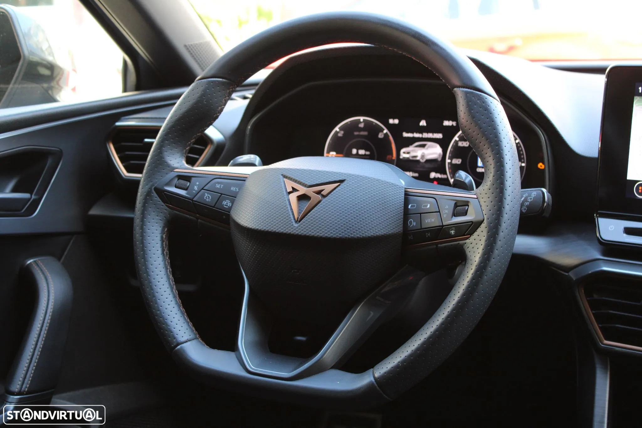 Cupra Leon 1.4 e-Hybrid VZ DSG - 27
