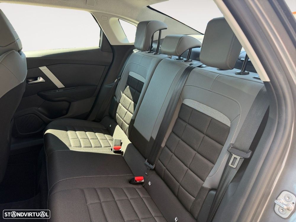 Citroën C4 X 1.2 Hybrid Plus e-DSC6 - 13