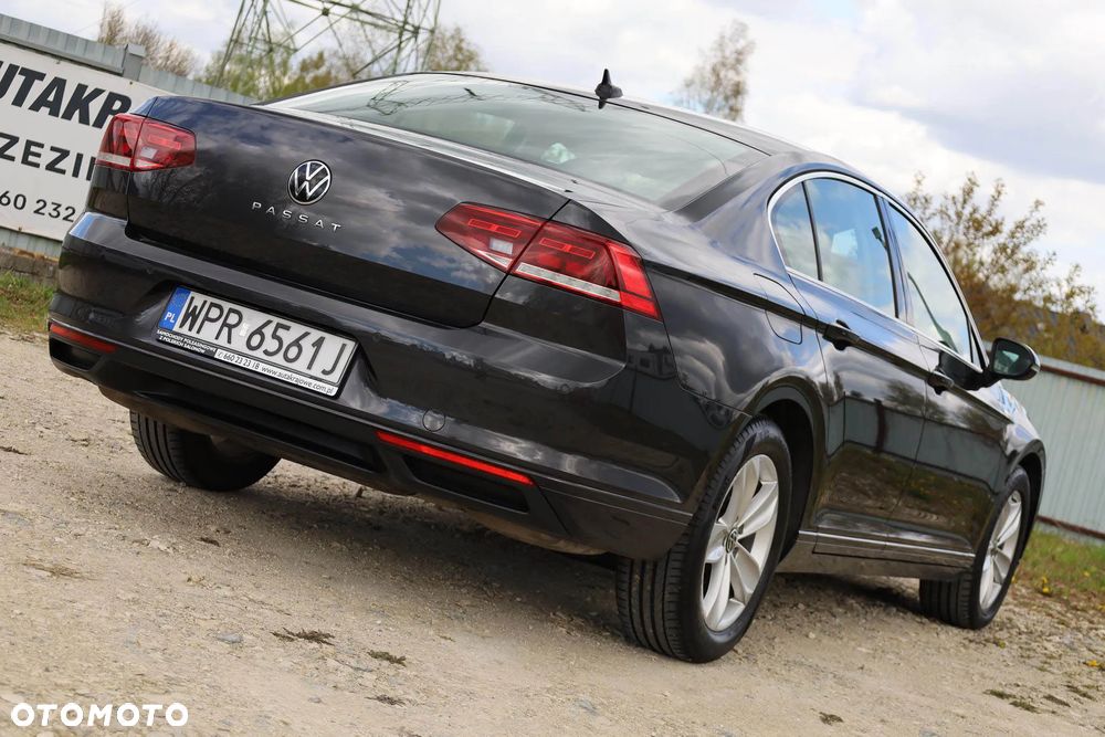 Volkswagen Passat 2.0 TSI Business DSG - 5