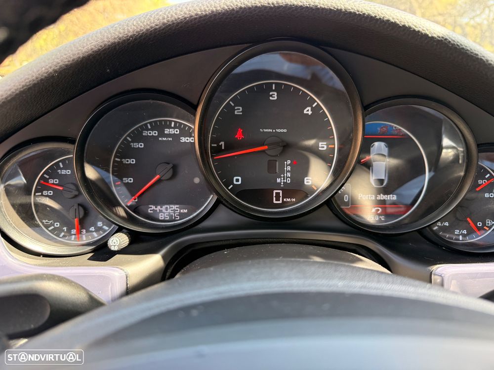 Porsche Panamera 3.0 V6 - 10