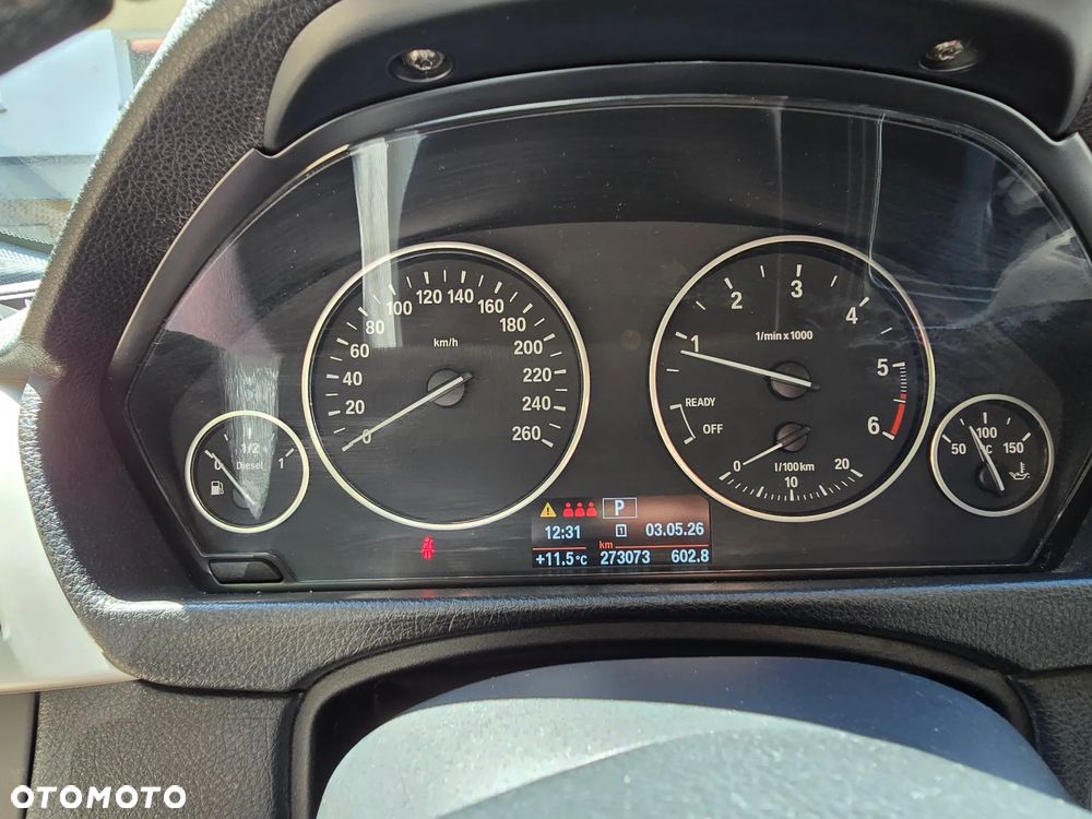 BMW Seria 3 318d - 5