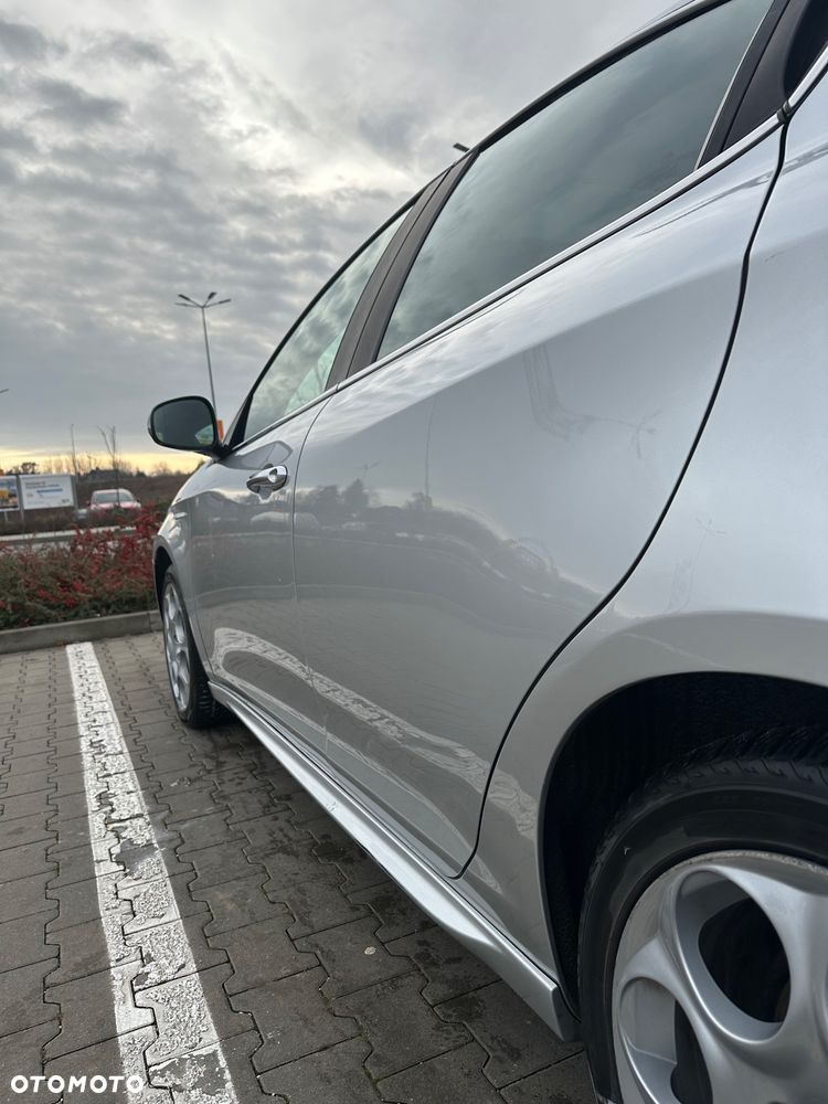 Alfa Romeo Giulietta 1.4 TB MultiAir Distinctive TCT - 11