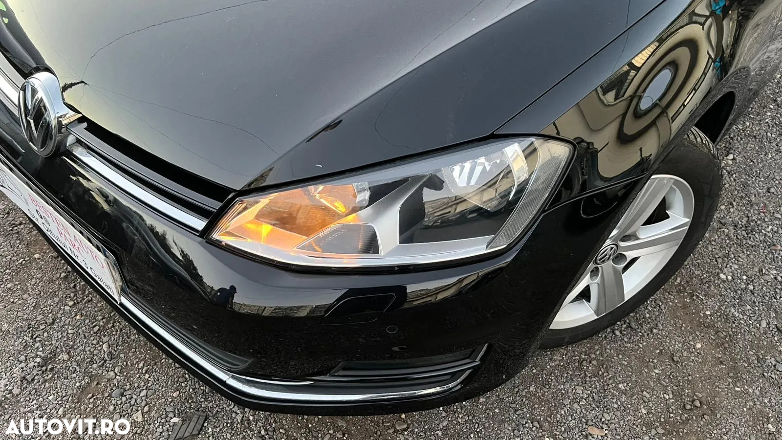 Volkswagen Golf - 28