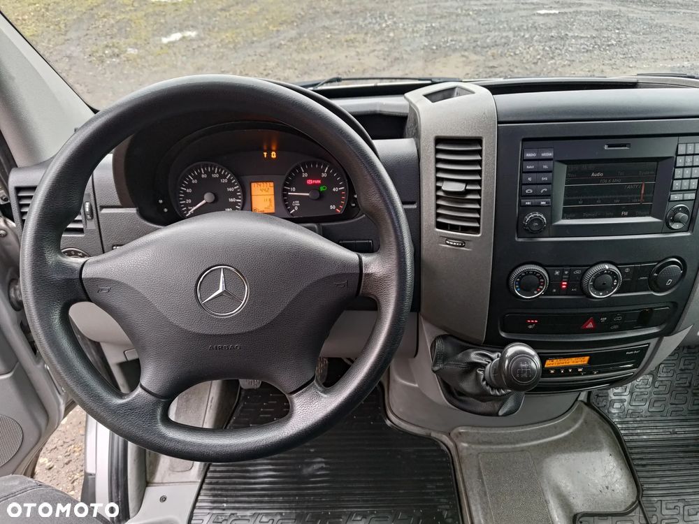 Mercedes-Benz Sprinter - 7