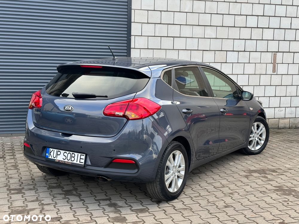 Kia Ceed 1.6 GDI Spirit - 4