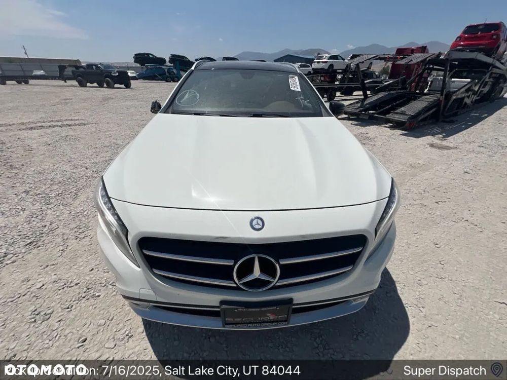 Mercedes-Benz GLA 250 4-Matic - 8