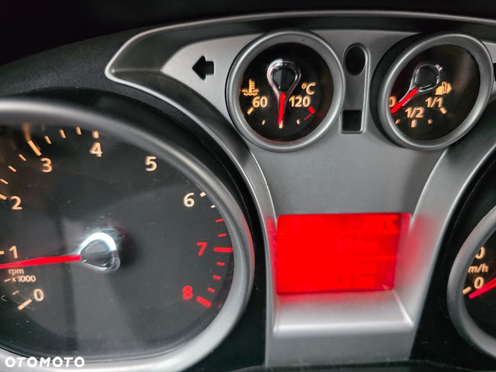 Ford Focus 1.8 Black Magic - 16