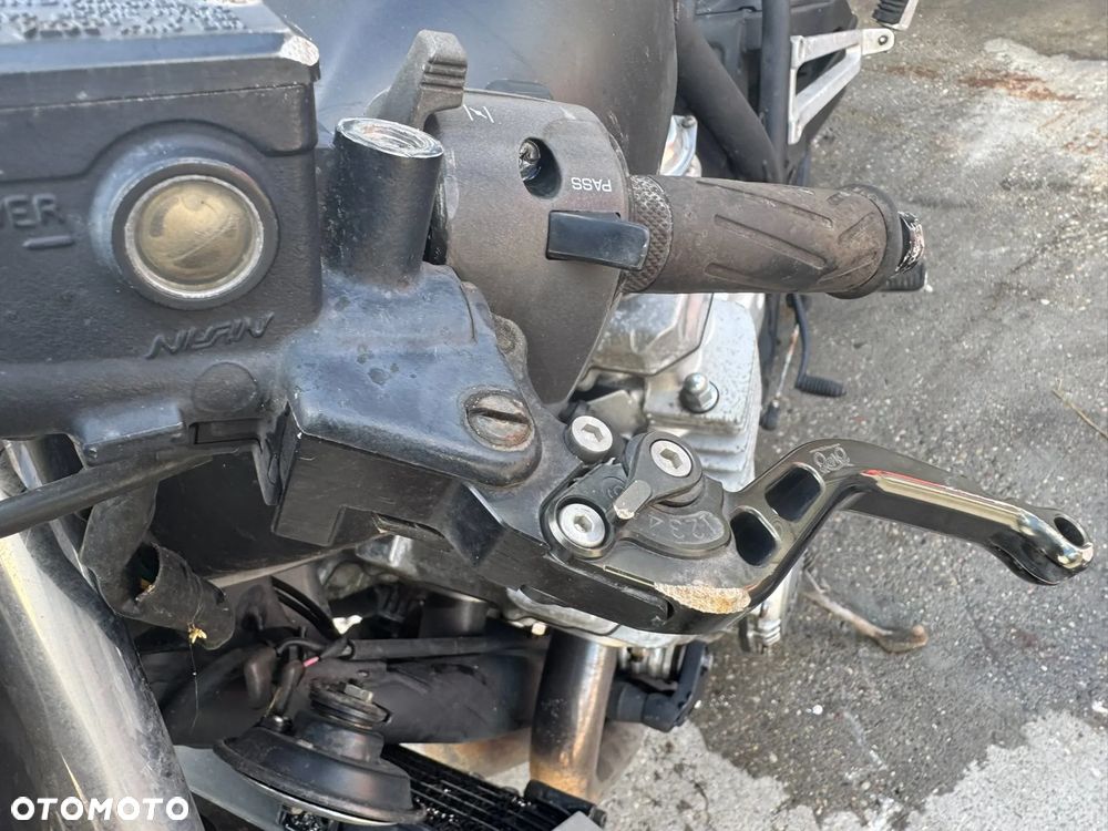 Yamaha XJR - 8