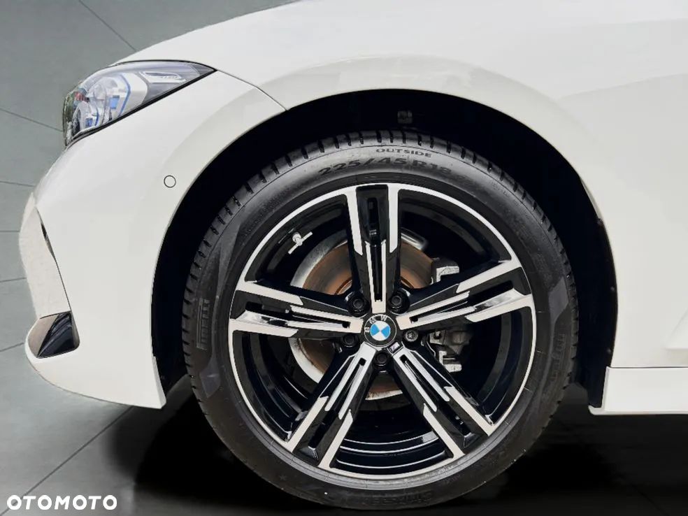 BMW Seria 3 318d M Sport - 11