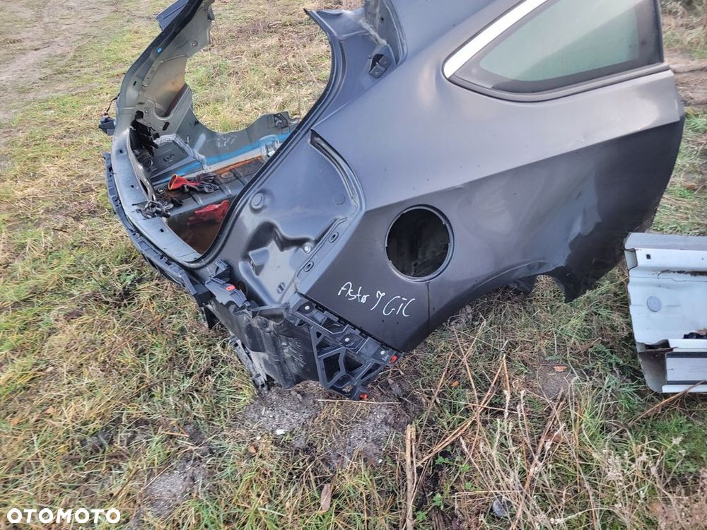 OPEL ASTRA J GTC PAS TYŁ WANNA BAGAŻNIKA - 2