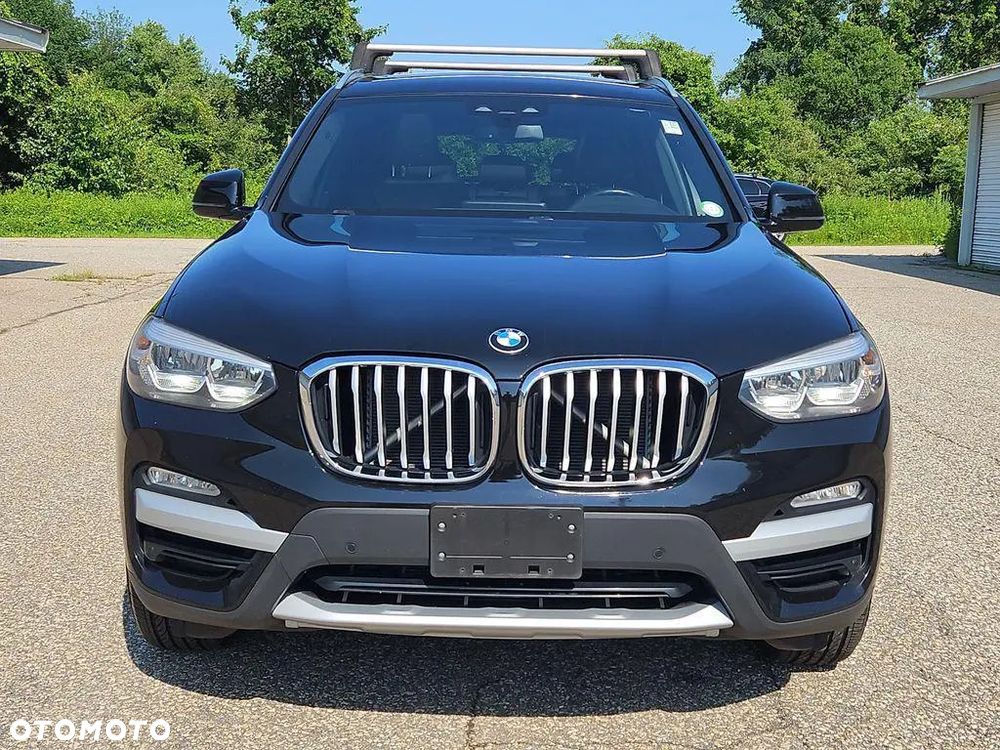 BMW X3 xDrive30i Luxury Line - 3