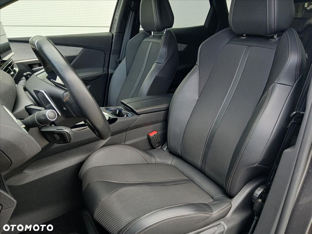Peugeot 3008 225 e-EAT8 GT Pack - 18