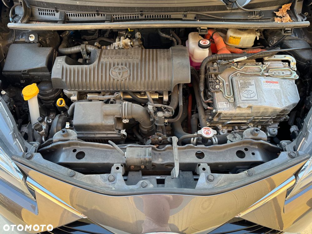 Toyota Yaris Hybrid 100 Premium - 11