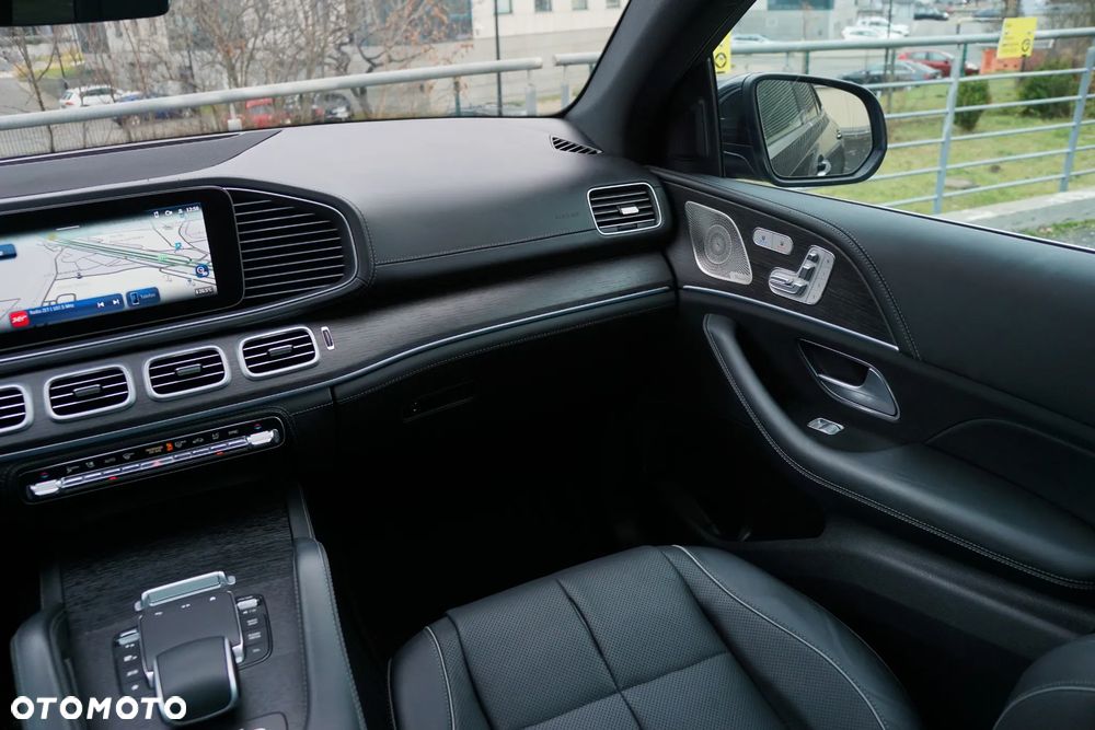 Mercedes-Benz GLE - 19