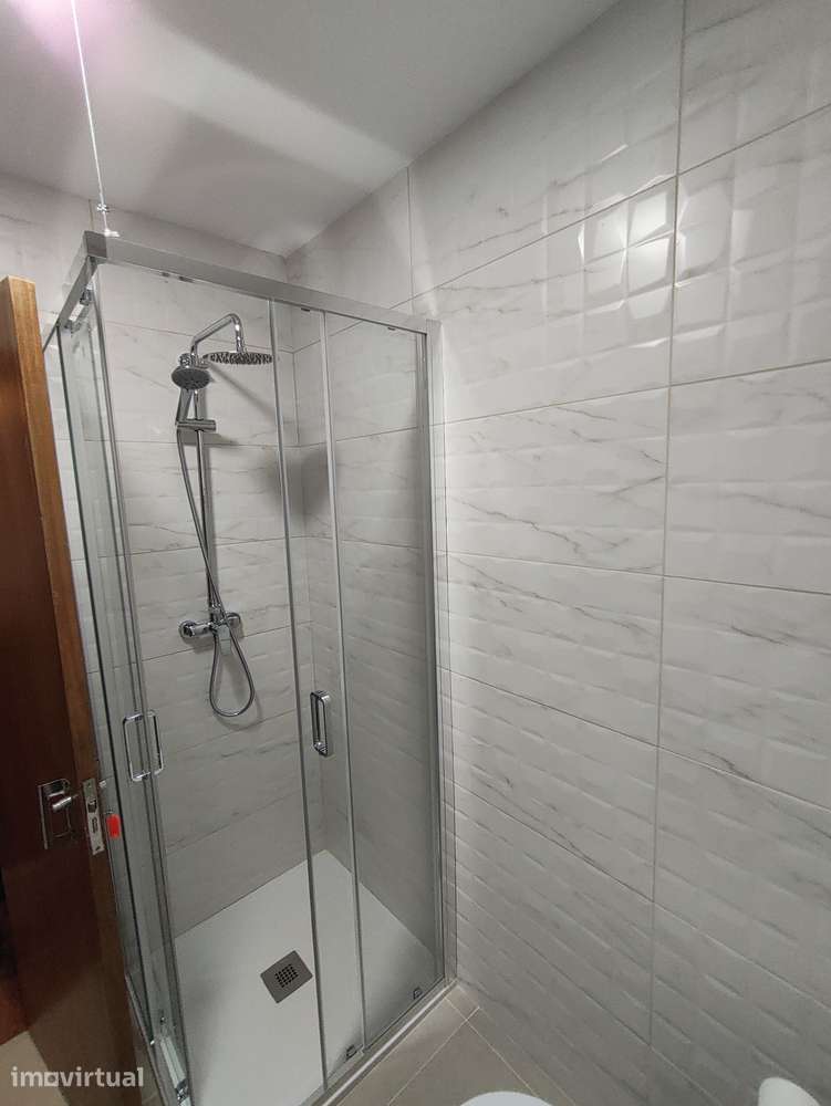 Alugo quarto individual - Grande imagem: 3/6