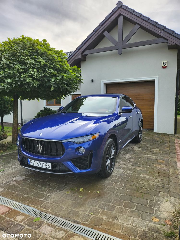 Maserati Levante - 3