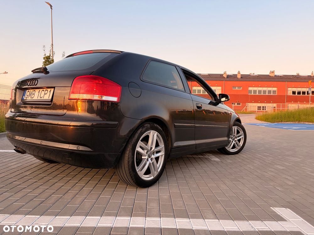 Audi A3 3-drzwiowe 2.0 TDI Ambiente - 10