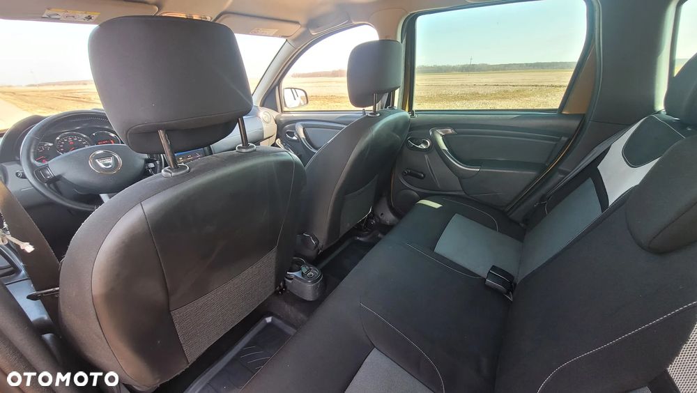 Dacia Duster 1.6 SCe Urban Explorer S&S - 3