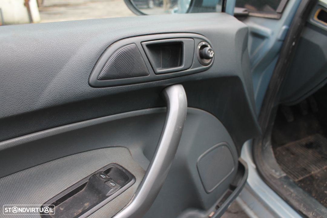 Ford Fiesta de 2008 - 8