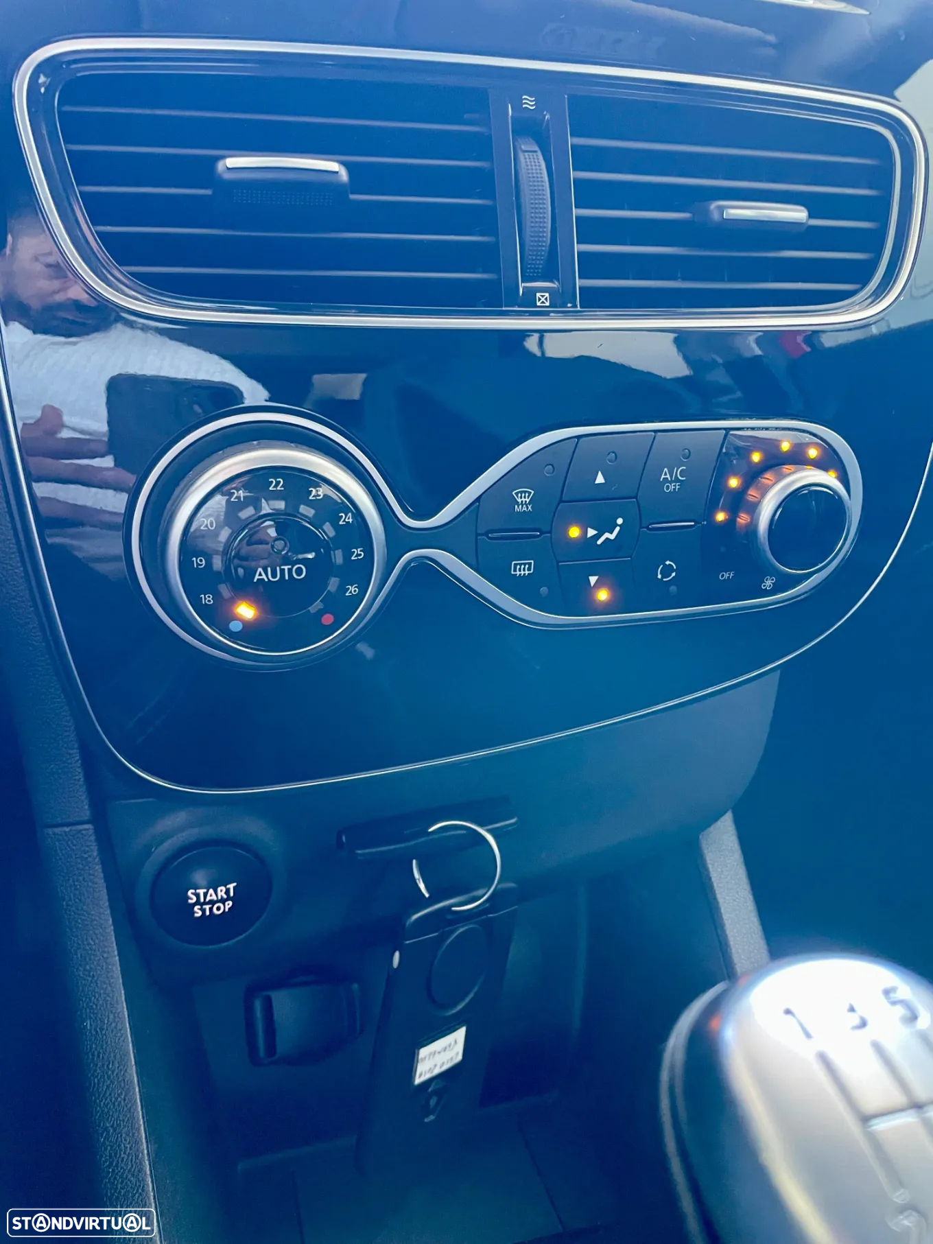 Renault Clio (Energy) TCe 90 Start & Stop LIMITED - 27