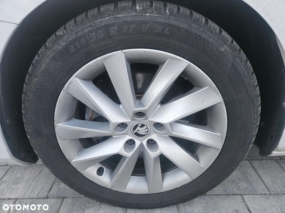 Skoda Superb 1.5 TSI ACT DSG Ambition - 26