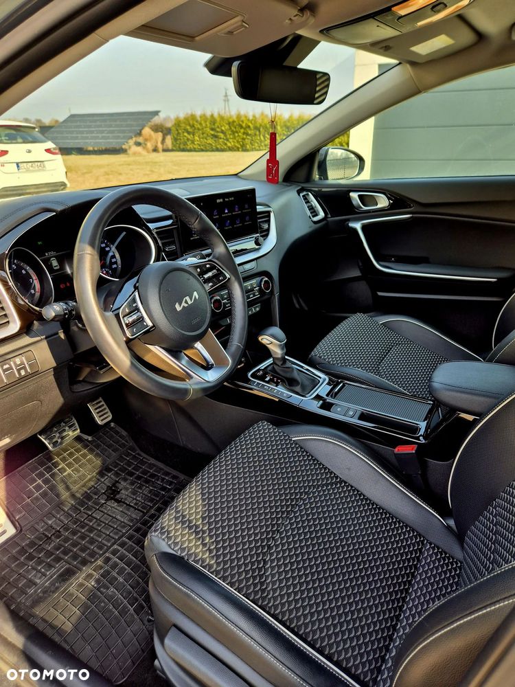 Kia Ceed 1.5 T-GDI Business Line DCT - 6
