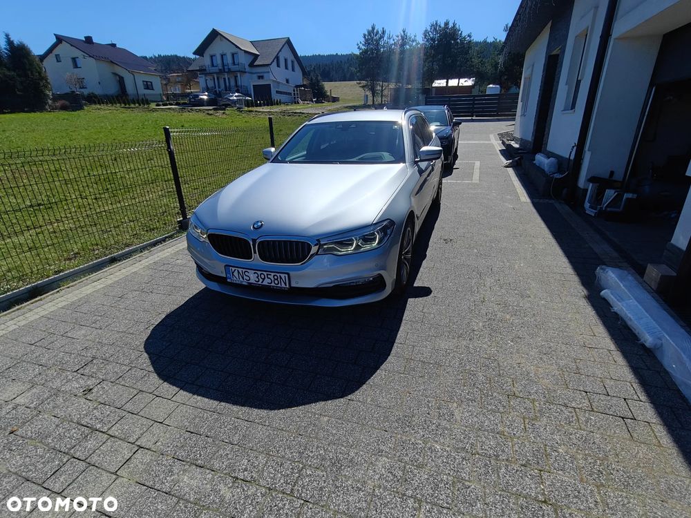 BMW Seria 5 520d xDrive Sport Line - 1