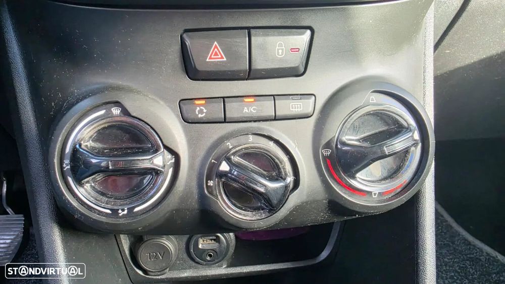 Peugeot 208 1.6 BlueHDi Allure - 15