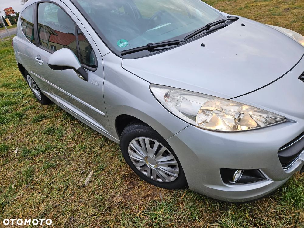 Peugeot 207 1.4 16V Trendy - 4