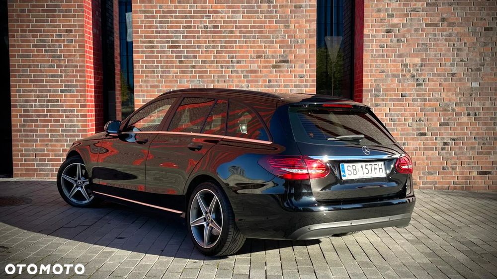 Mercedes-Benz Klasa C 220 d T 9G-TRONIC Exclusive - 4