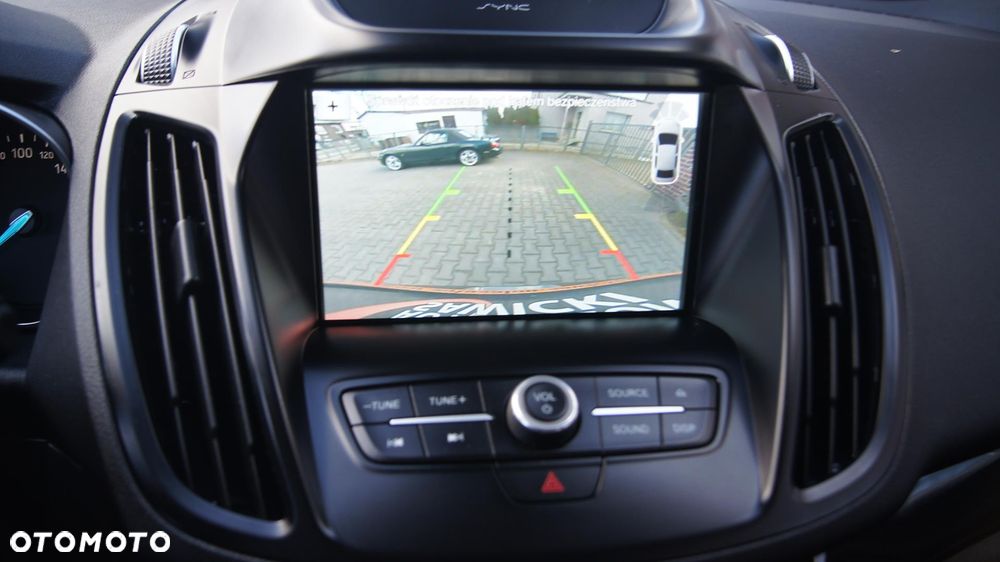 Ford Kuga 1.5 EcoBoost 4WD Titanium Plus - 24