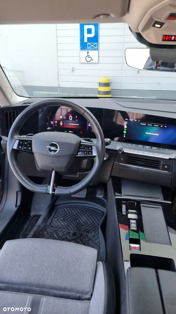 Opel Astra 1.2 T Elegance S&S - 24