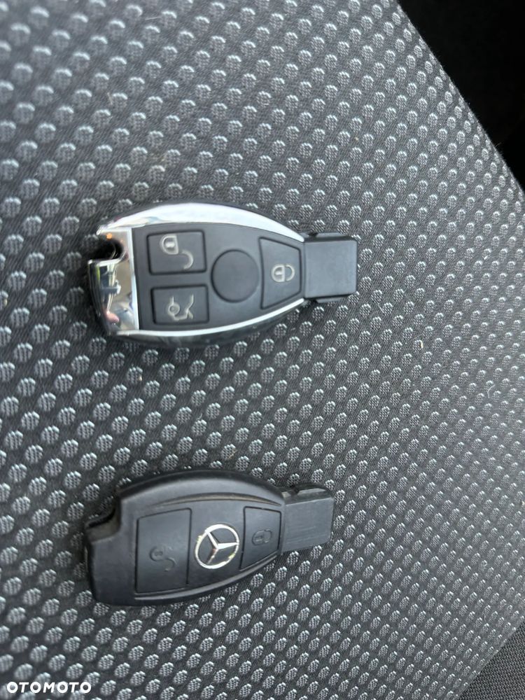 Mercedes-Benz SPRINTER - 17