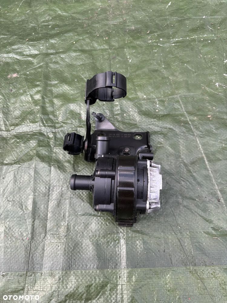 Vw Skoda Audi pompa pompka wody 04L965567A BOSCH - 1