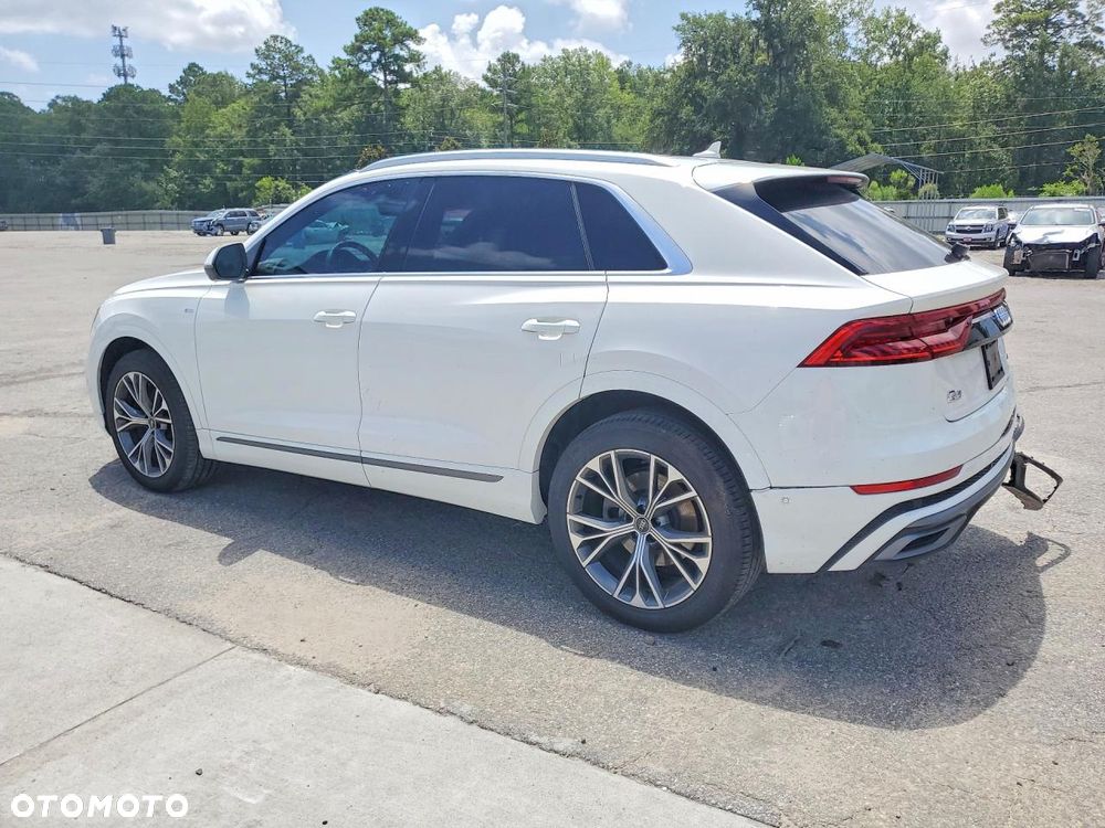 Audi Q8 - 6