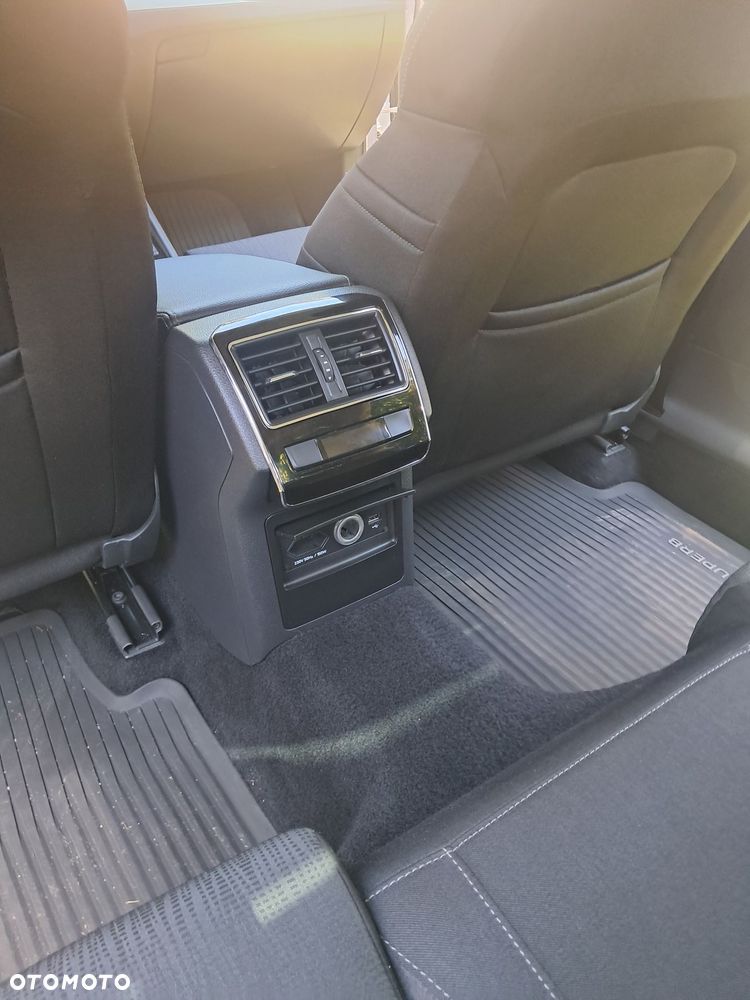 Skoda Superb 2.0 TDI Ambition DSG - 5