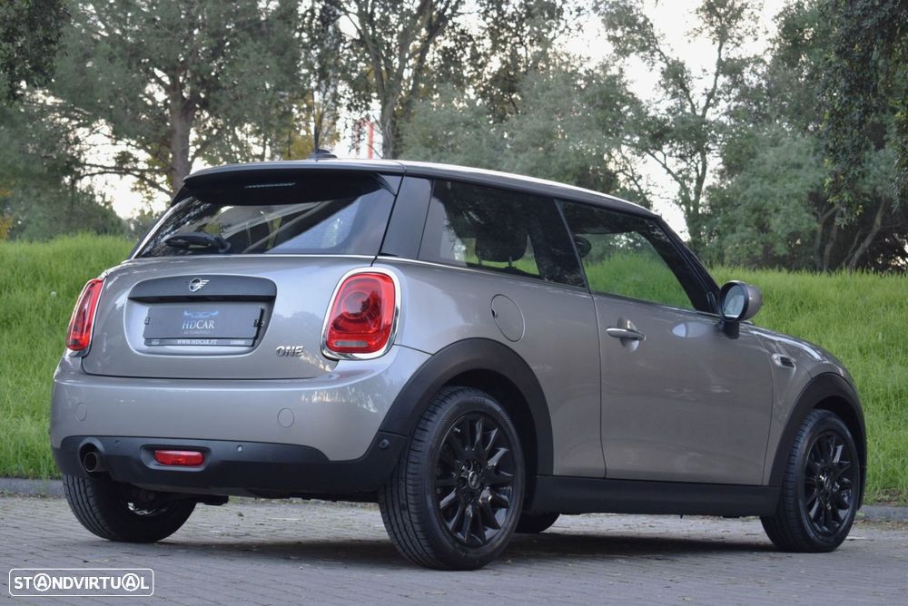 MINI 3 Portas One Classic - 4