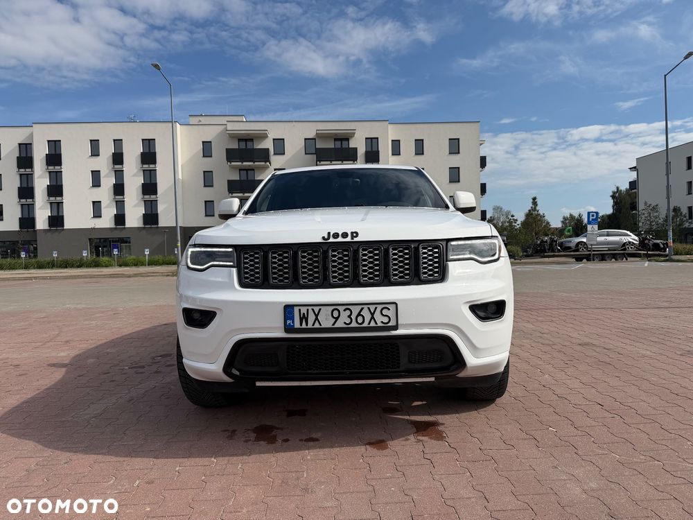 Jeep Grand Cherokee - 8