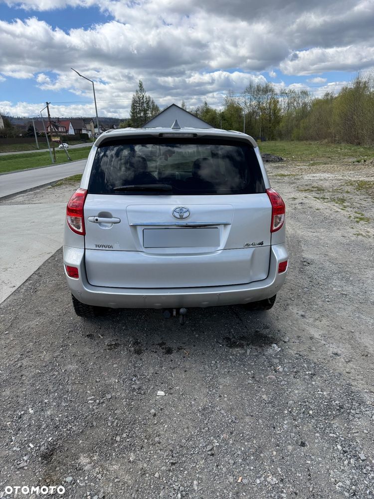 Toyota RAV4 2.2 D-4D Luna - 4