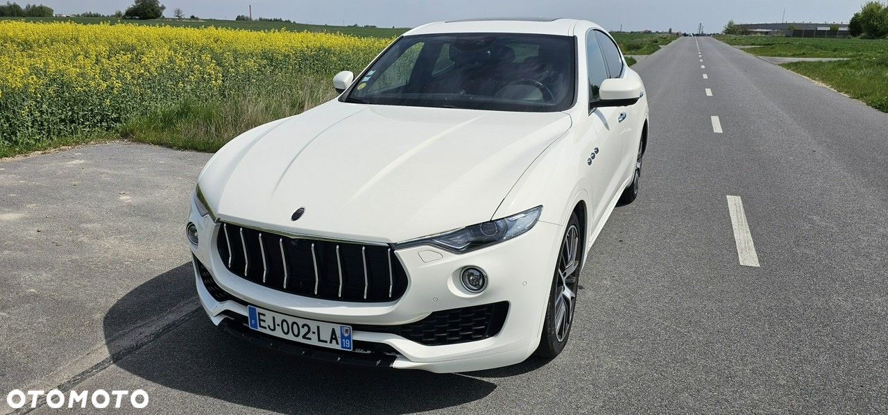 Maserati Levante - 3
