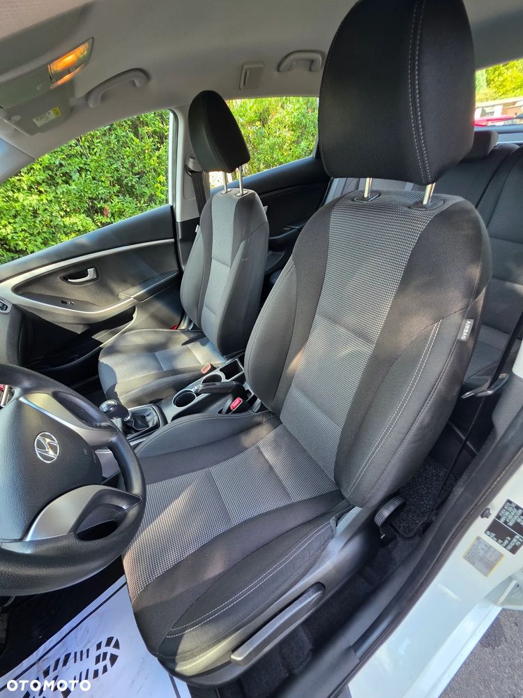Hyundai i30 1.6 CRDi BlueDrive Classic - 10