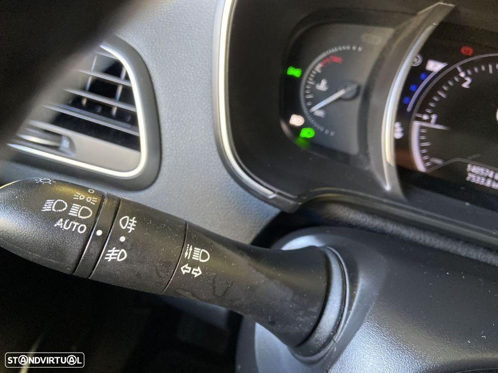 Renault Mégane Sport Tourer 1.5 Blue dCi Bose Edition EDC - 16