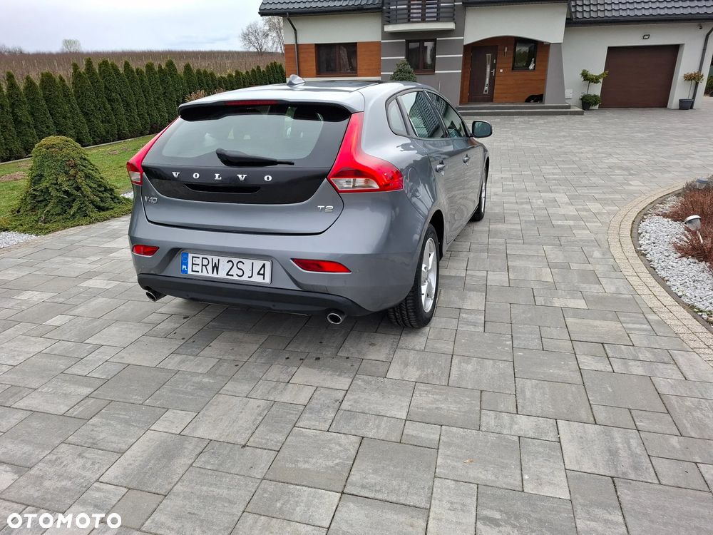Volvo V40 T2 You - 13