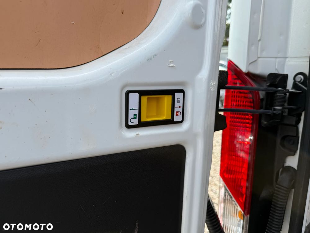 Ford Transit - 29